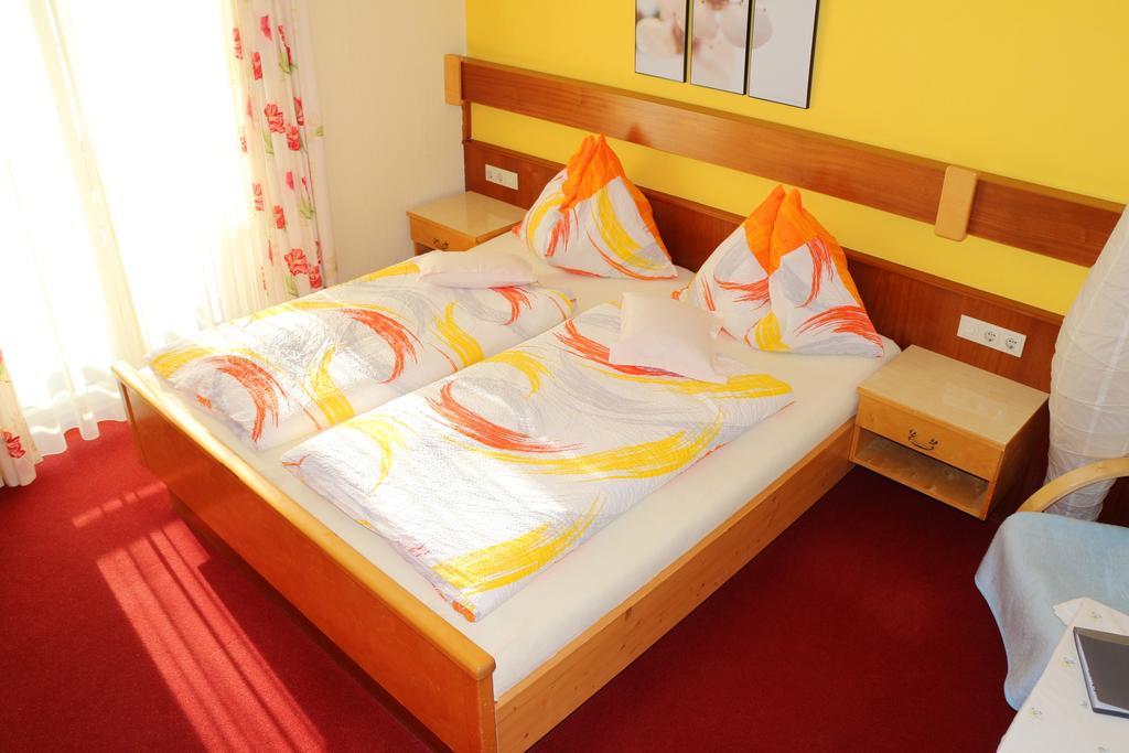 Enzianbrenner Hotel Jenig Phòng bức ảnh